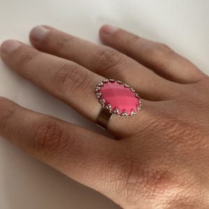 Bague cabochon rose réglable