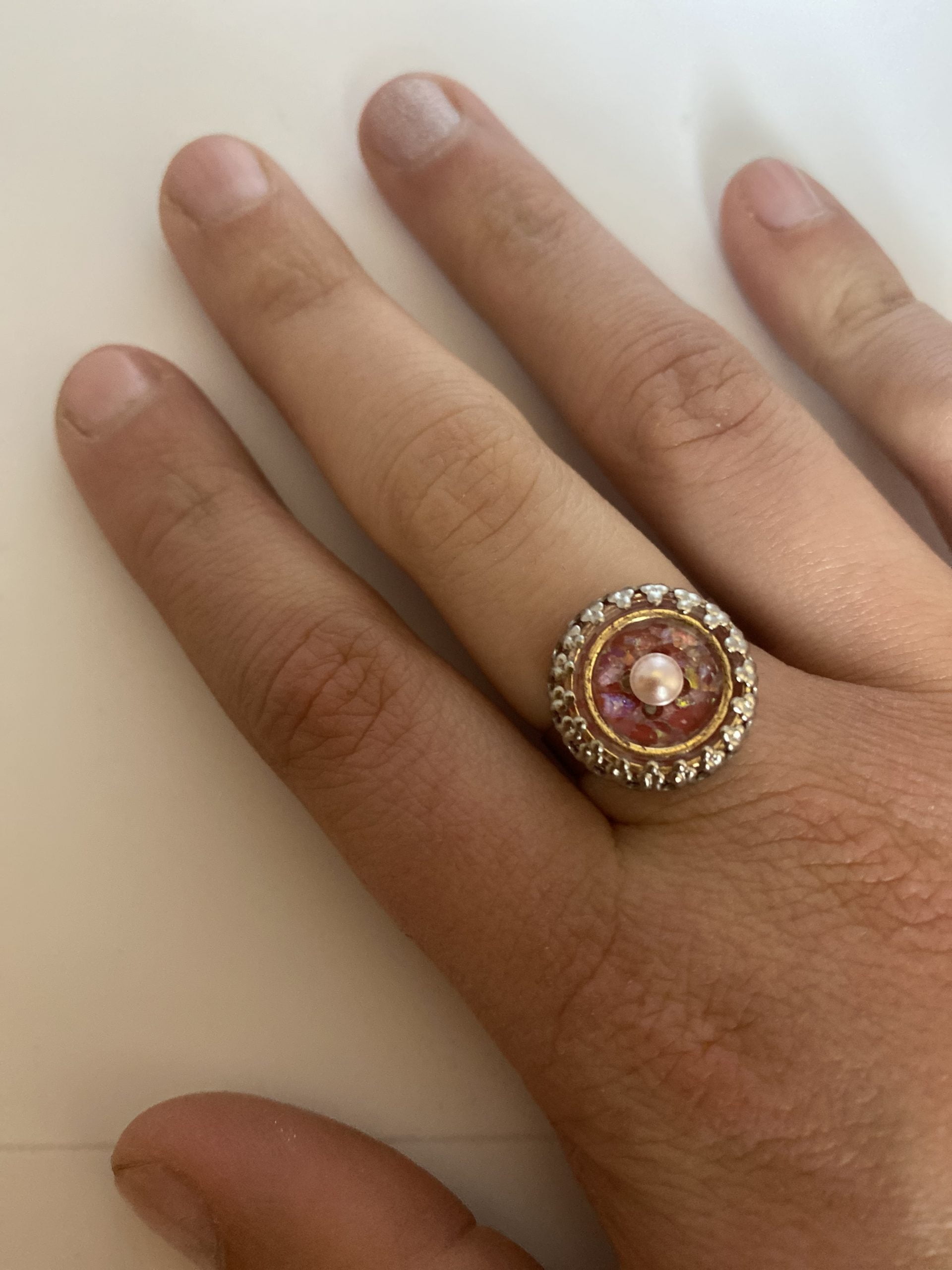 Bague réglable cabochon rosé pailleté – Image 3