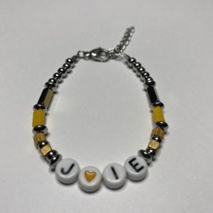 Bracelet perles mot "joie"