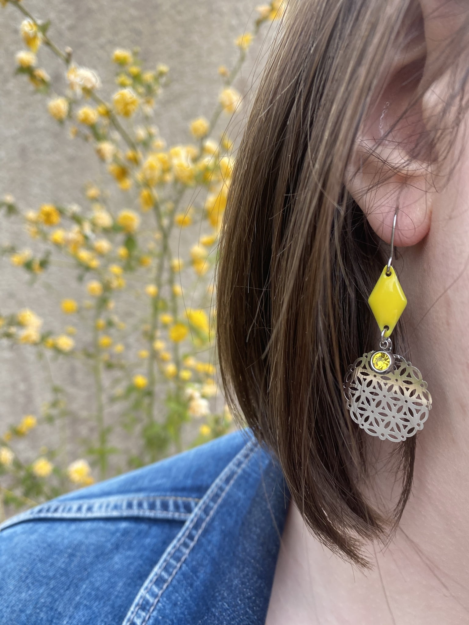 Boucles d’oreilles estampe et losange jaune