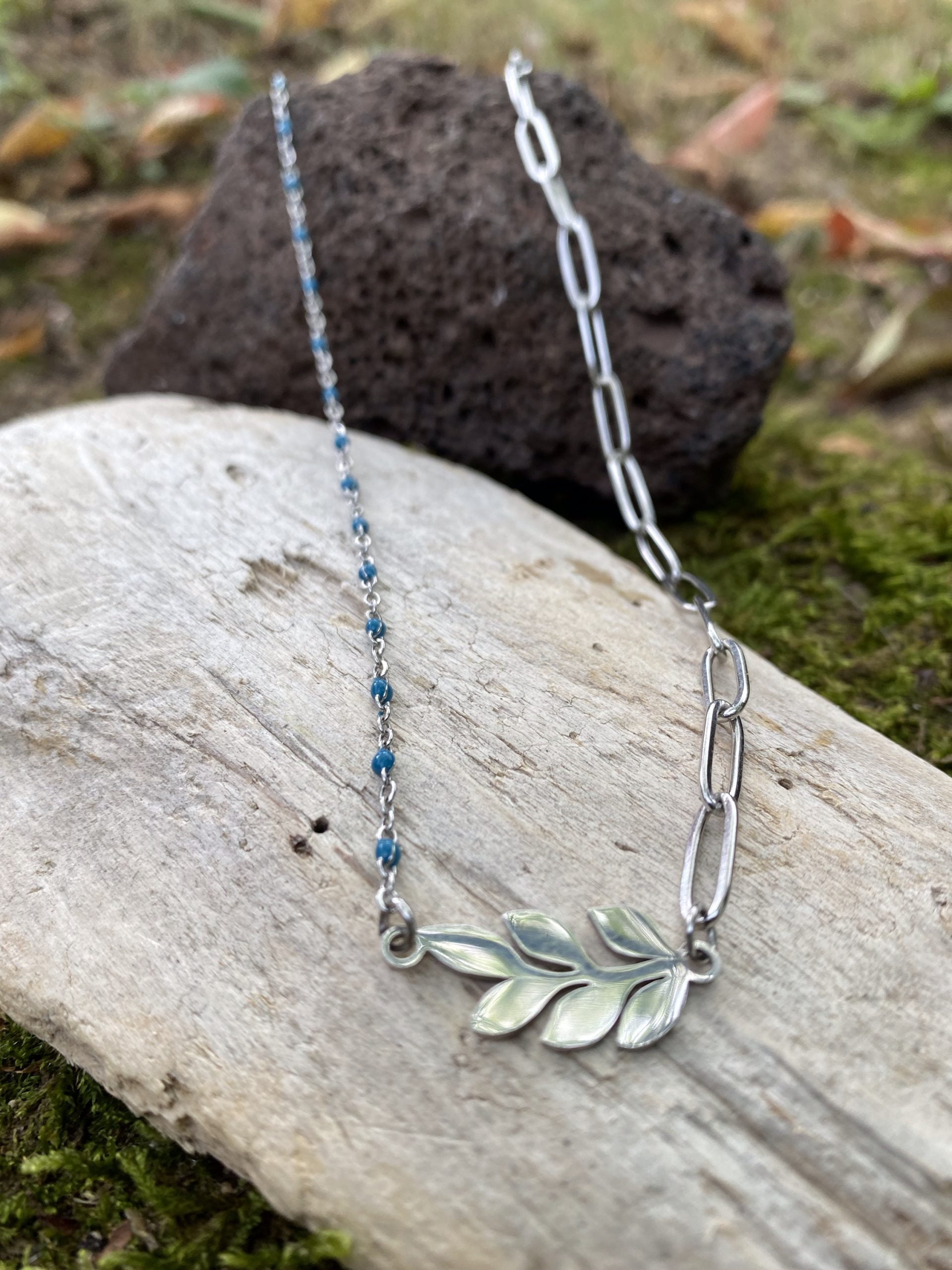 Collier asymétrique 2 chaines